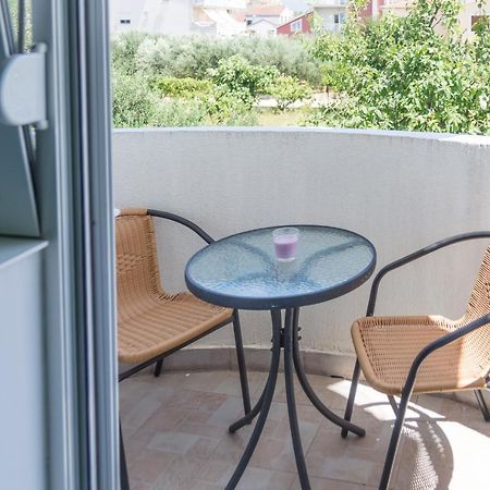 Apartments Dovana Kaštela Kültér fotó